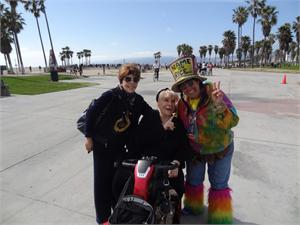 VERONICA CASTRO MEXICAN ACTRESS, WITH HER MOM MARCH 24, 2012 VENICE BEACH